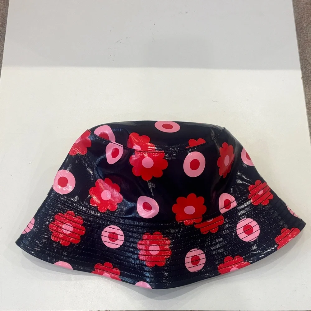 Jacadi Navy Bucket Hat with Red Flowers and Pink Circles
